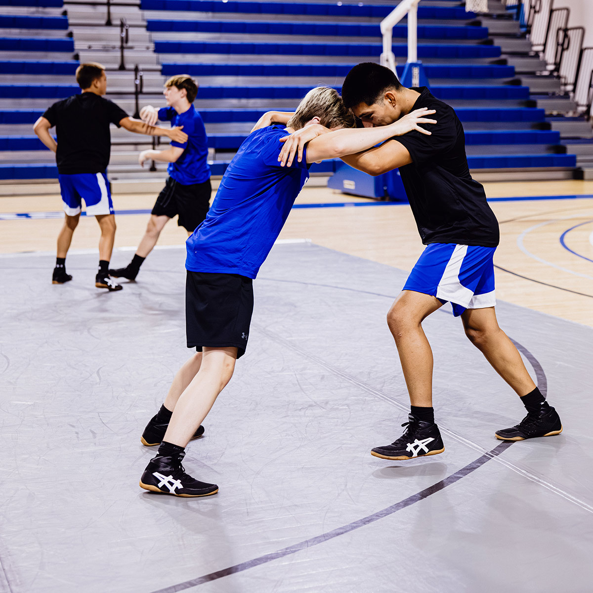 Wrestling camp clinching